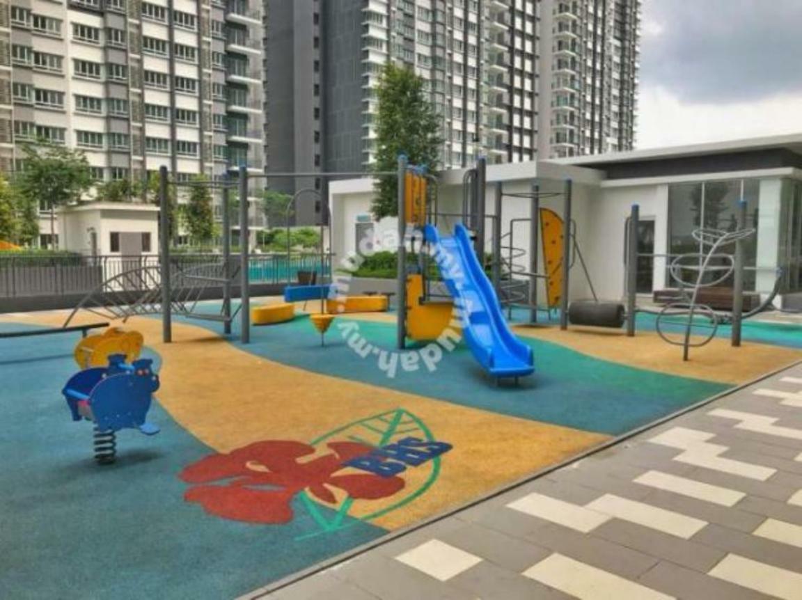 Az Homestay @ Southville City 방이 외부 사진