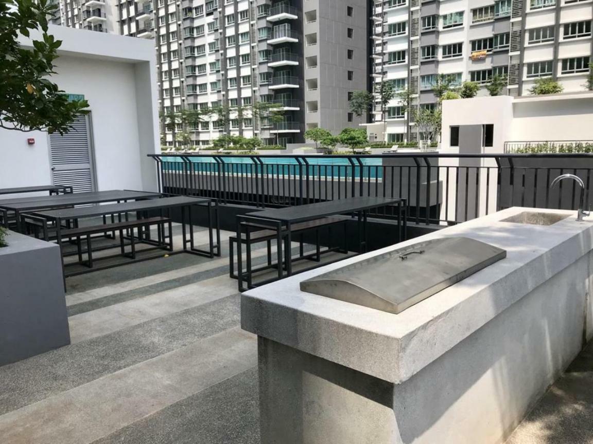 Az Homestay @ Southville City 방이 외부 사진